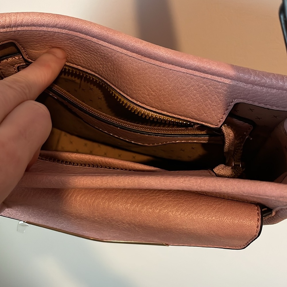 Pink purse - Picture 2 of 5
